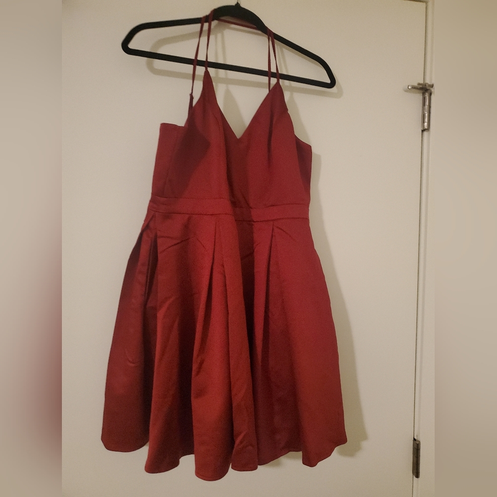 Lulu red dress with pockets